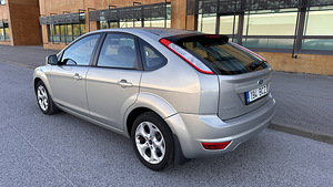 Ford Focus 1,6 74kW, 2010 a. (4 foto / 10)