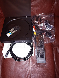 DVD-плеер KC-708 + пульт новый в комплекте в упаковке (2 фото из 8)