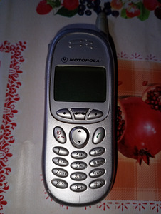 Nupu telefon Sony Ericsson,motorola Nokia. Koos laadijaga (4 foto / 9)