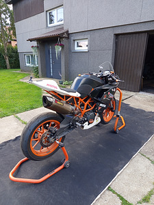 KTM RC 390 (3 фото из 8)