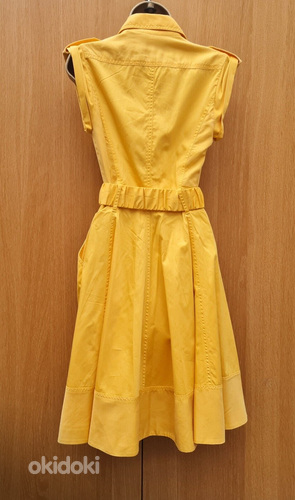 Карен Миллен горчично-желтое платье (фото #3)