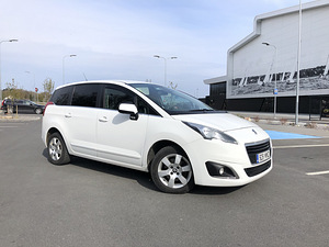 Peugeot 5008 1.6 HDI (3 foto / 12)