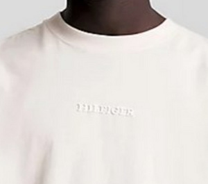 Tommy Hilfiger (2 foto / 3)