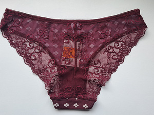 Uued Emporio Armani aluspüksid, suurus: S (5 foto / 7)