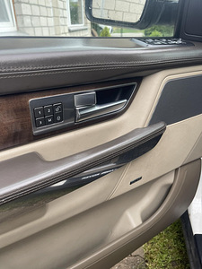 Land Rover Range Rover Sport 3.0 180 kw (10 foto / 10)