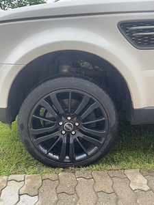 Land Rover Range Rover Sport 3.0 180 kw (8 foto / 10)