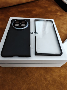 Oppo Find N5 12/256GB – must, volditav tipptelefon (9 foto / 9)