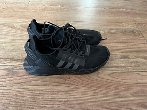 Adidas (1 фото из 2)