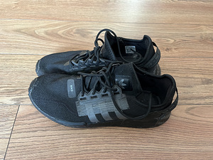 Adidas (2 фото из 2)