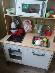 IKEA DUKTIG puidust laste mänguköök koos tarvikutega (2 foto / 5)