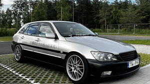 Lexus is200 sportcross (1 foto / 6)
