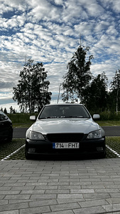 Lexus is200 sportcross (2 foto / 6)