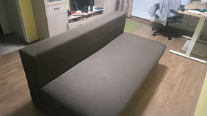 Lahtikäiv diivan (4 foto / 4)