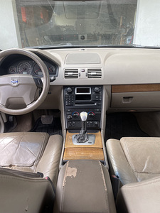 Volvo xc90 (6 foto / 12)