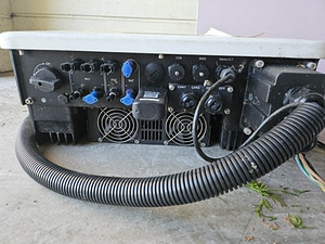 Inverter SolaX X3-Hybrid-15.0-D (2 foto / 3)