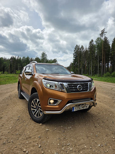 NISSAN NAVARA NP300