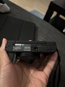Sony DSC-HX90V (4 фото из 10)