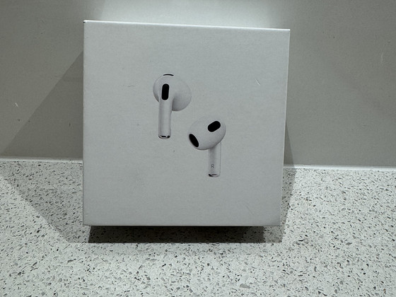 AirPods 3 NEW