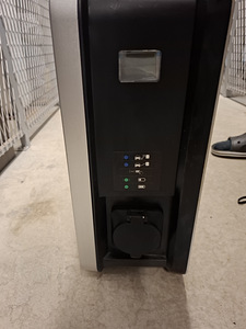 Зарядное устройство для электромобилей ABL eMH3 dual 22 кВт 2x разъём Type 2 (1 фото из 3)