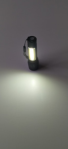 Energiasäästlik veekindel taskulamp USB (2 foto / 4)