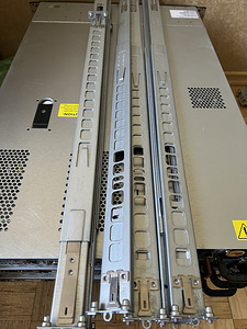 Серверы HP ProLiant DL360 (3 фото из 3)