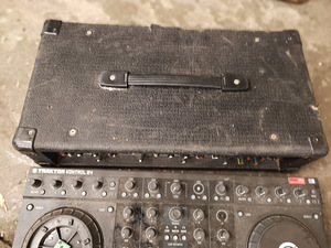 Dj pult ja võimendi (4 foto / 6)