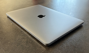 Apple Macbook Pro 2020 M1 SpaceGray 8gb/256gb (4 foto / 7)