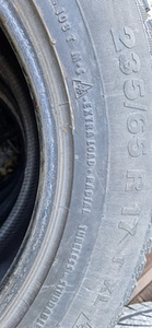 Naastrehv Continental Conti Ice Contact 235/R65 17 4tk.60eur (1 foto / 4)