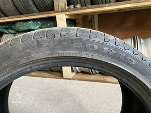 235/40/19 Pirelli (2 foto / 2)