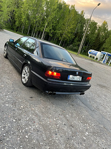 Müüa BMW E38 (10 foto / 10)