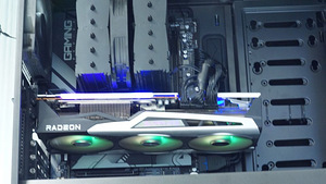 Ryzen 7 7800X3D + RX 6900 XT (2 foto / 5)