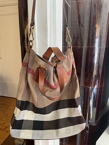 Сумка burberry, оригинал (2 фото из 9)