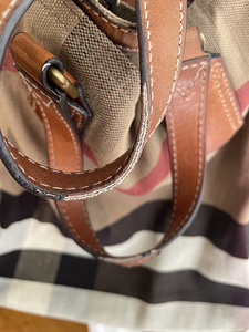 Сумка burberry, оригинал (5 фото из 9)