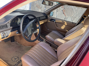 Mercedes Benz 300D W124 (4 foto / 15)