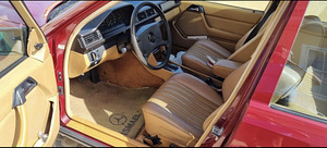 Mercedes Benz 300D W124 1988 (6 foto / 12)