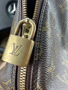 Сумочка Louis Vuitton, оригинал. (6 фото из 10)