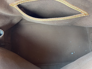 Сумочка Louis Vuitton, оригинал. (7 фото из 10)