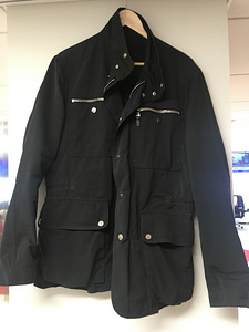 Moncler куртка (3 фото из 3)