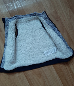 Hallisäbruline soe vest 74/80 (2 foto / 2)