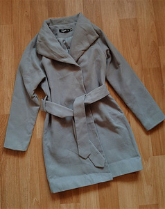 Missguided hall mantel EUR 32 XS/S sobib ka S/M (2 foto / 3)