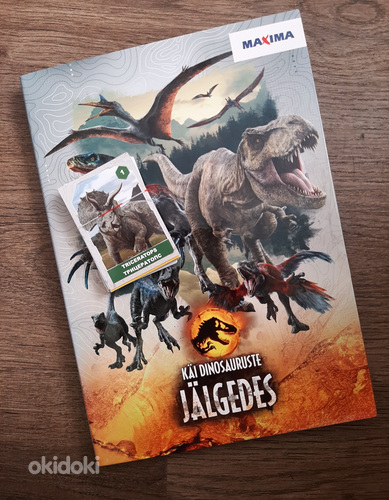 Новая книга "По следам динозавров" + наклейки (фото #1)