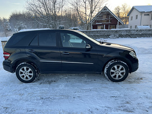 Mercedes Benz ML350 (2 foto / 12)