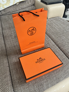 Hermes (2 foto / 4)