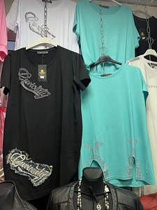 Женский костюм (9 фото из 10)