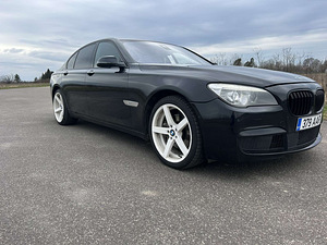 BMW 740 F01 M-PACK FACELIFT (2 фото из 13)