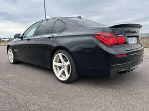 BMW 740 F01 M-PACK FACELIFT (4 фото из 13)