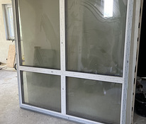 Новое коричневое окно ПВХ 1960x1800