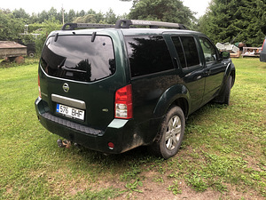 Nissan pathfinder 2,5 128kw (4 foto / 5)