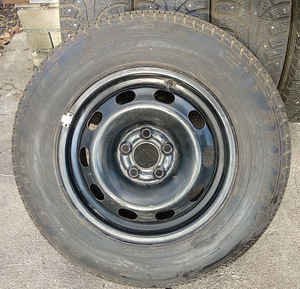 Varuratas Vw Volkswagen Golf 6Jx14 Dunlop 175/80R14 (1 foto / 3)