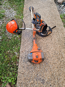 Husqvarna 555FX (3 foto / 3)